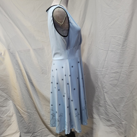 Light Blue Mod Retro Cats Sleeveless Crossover Swing Dress - Picture 3 of 8